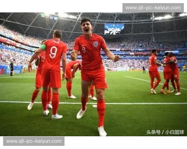 宿命的轮回与荣耀的博弈：当三狮军团再遇格子军团，谁才是真正的绿茵霸主？