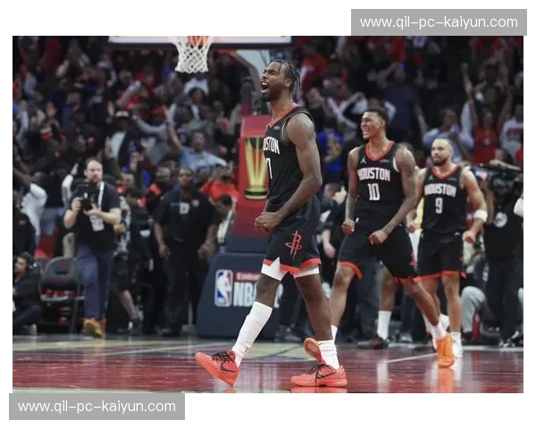 俄勒冈的咆哮与休斯顿的火焰：09年开拓者与火箭，一场永不落幕的史诗